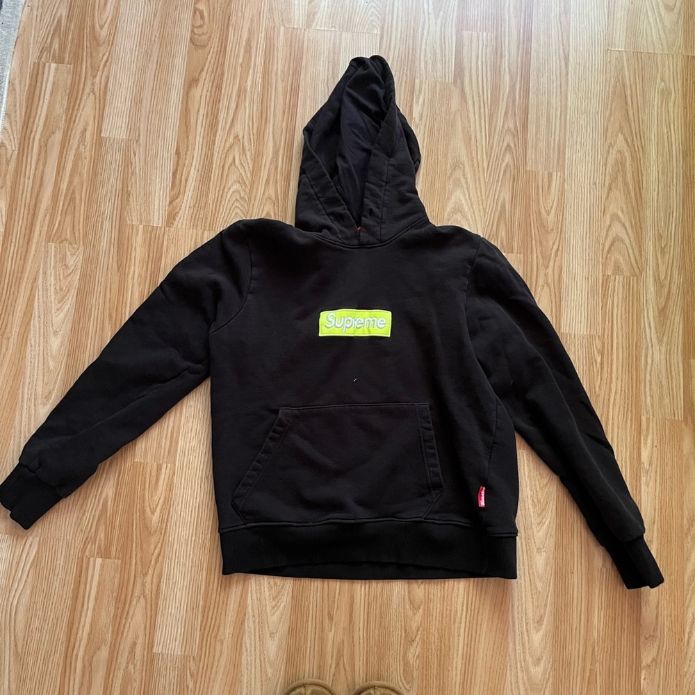 Supreme Hoodie